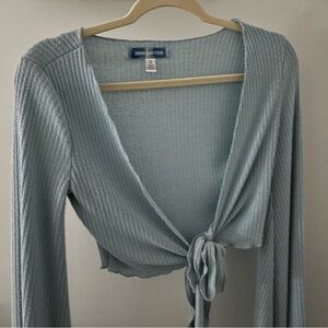 urban outfitters tie wrap size XS light blue